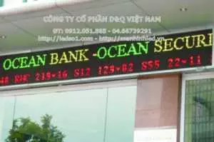 Bảng điện tử LED hiển thị chỉ số chứng khoán tại Ngân hàng Đại Dương (Ocean Bank)