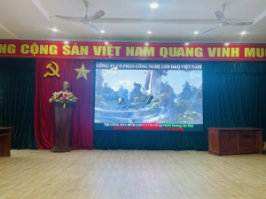 UBND phường Lộc Phát, Thành phố Bảo Lộc Lắp màn hình LED P2 Trong hội trường.