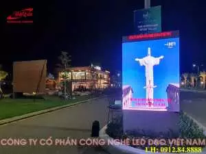 D&Q VietNam Thi công 1 loạt 6 màn hình LED p2.5 out - ngoài trời lắp cho Đất Xanh Quảng Bình.