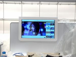 LOTTE TÂY HỒ HÀ NỘI | Lắp đặt LCD quảng cáo 32 inch wifi cho quầy dịch vụ