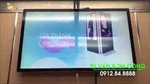Lắp đăt 2 màn hình LCD quảng cáo lớn 32 inch trong thang máy tại đường Đào duy Anh Hà Nội