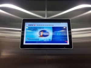 Quảng cáo màn hình LCD Samsung 22inch trong thang máy