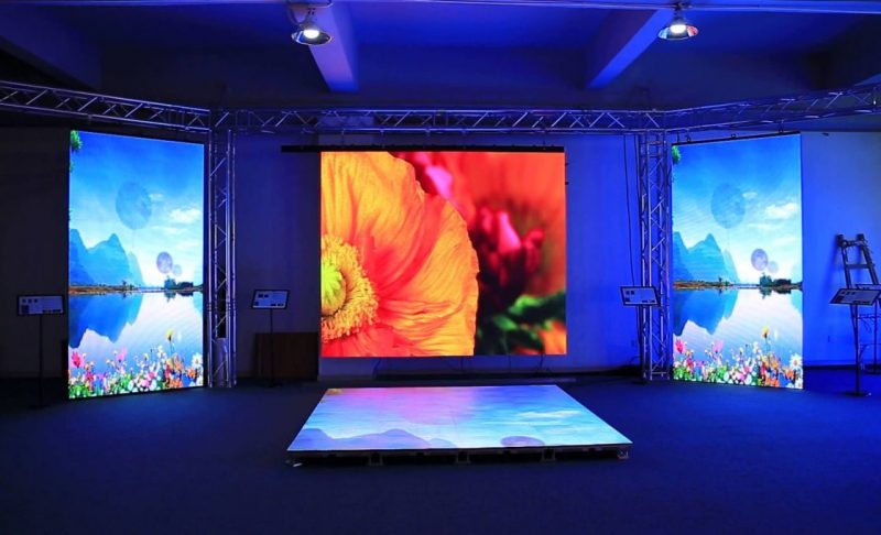 Màn hình led p5 fullcolor 281.000 tỷ màu trong nhà