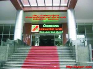 bang dien tu led chu chay 3 mau p20mm ngoai troi id580