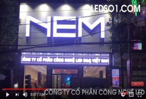 bang dien tu led thi cong tai thoi trang nem cam pha quang ninh id1706