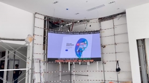 byd bitcar quang ninh dq lap 20m2 man hinh led cong module deo p2 thinkstv tai showroom moi mo id2622