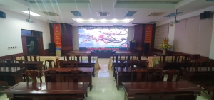 chi cuc thue quang ngai led dq thi cong man hinh led p2 trong hoi truong id2512
