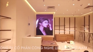 cua hang mat kinh guess lotter quan 2 hcm lap man hinh led p3 trong gian hang chat id2477