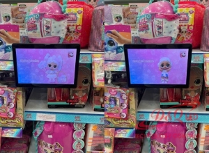 lap man hinh lcd 10 inch treo tai quay san pham chay quang cao rieng tung san pham id2739