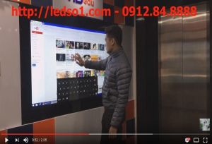 man hinh cam ung man hinh cam ung samsung 55inch windows thi cong tai dai hoc quoc gia ha noi