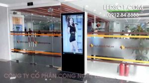 man hinh quang cao lcd 2 mat 65inch man hinh lcd quang cao 2 mat id1743