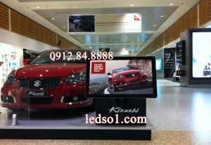 man hinh quang cao samsung 55inch treo tuong trong nha id1555