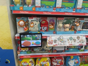 su dung man hinh quang cao lcd 7inch 10 inch chay pr san pham tai cac quay hang trong sieu thi