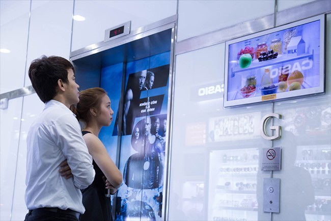 Quảng cáo LCD Frame trong thang máy và những điều cần biết