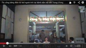 thi cong bang dien tu led ngoai troi tai benh vien noi tiet trung uong id982