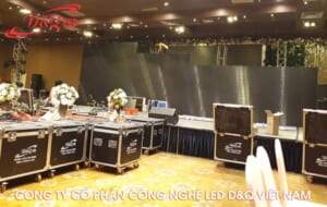 thi-cong-man-hinh-led