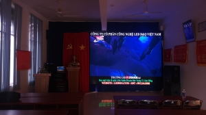 tru so ban mat tran to quoc lien nghia duc trong lam dong thi cong man hinh ledp3 indoors id2547