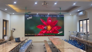 truong thpt trung vuong hung yen thi cong man hinh led p2 5 id2740
