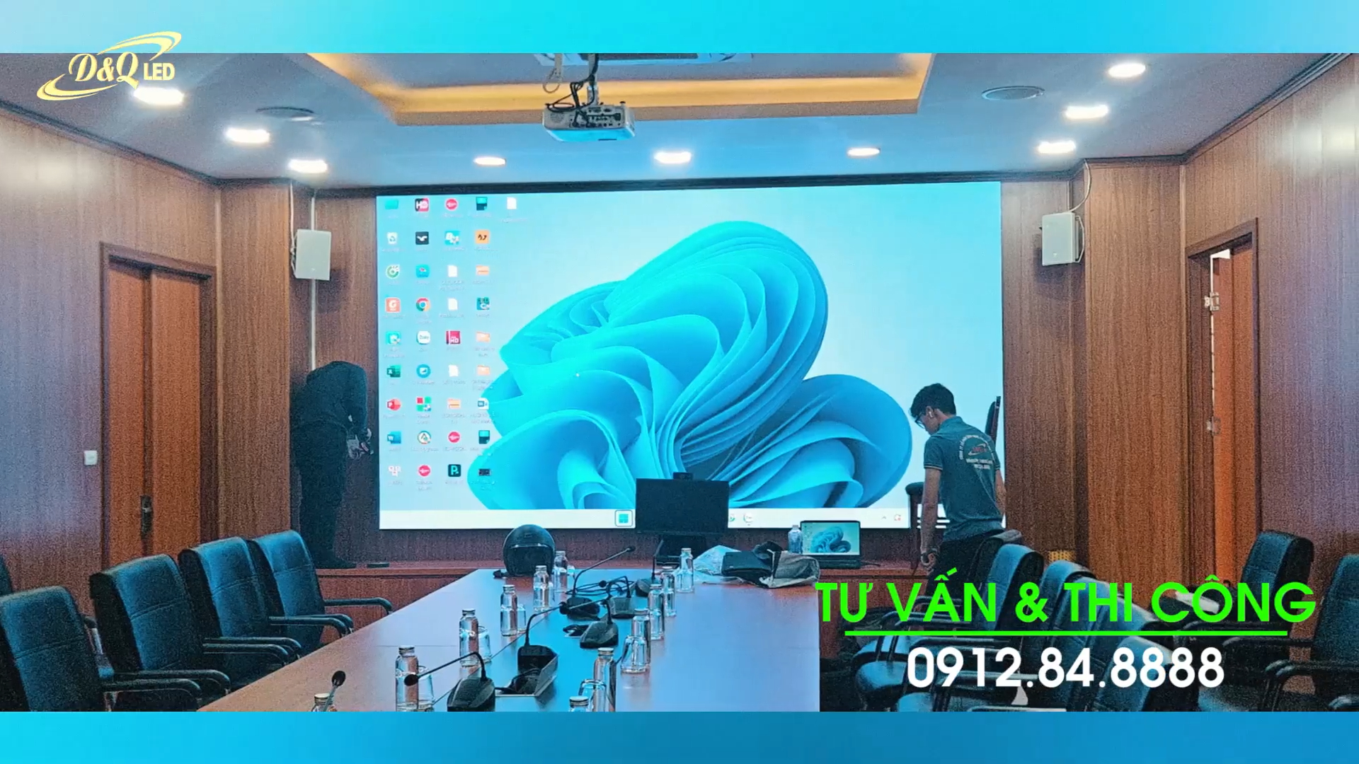 Thi công dự án màn hình LED P1.8 phòng hội trường Phường Long Biên.