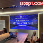 CÔNG TY CỔ PHẦN TẬP ĐOÀN ĐẦU TƯ EMIR | Thi Công Dự Án Màn hình LED COB P1.53 trong phòng họp.