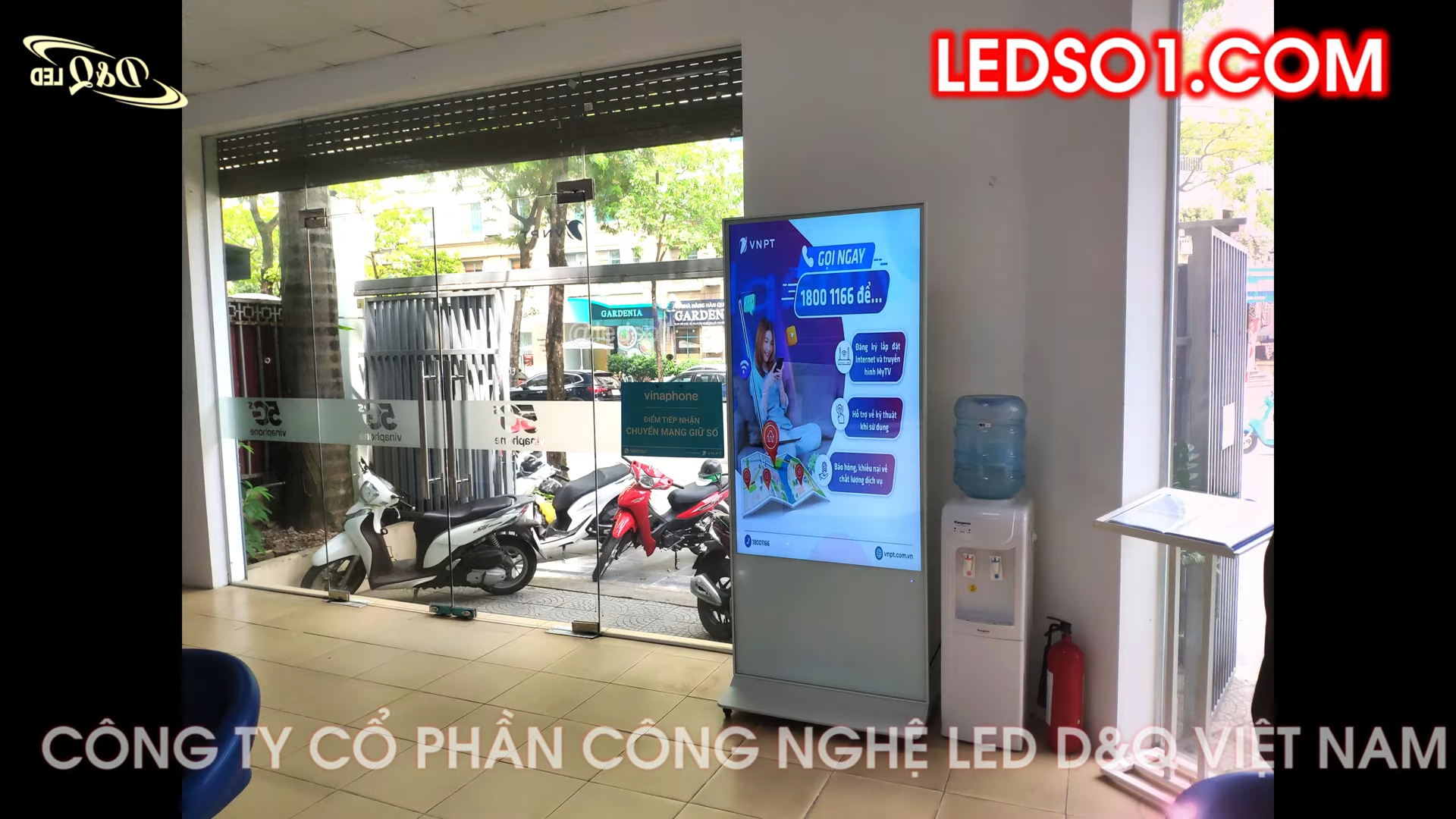 VNPT Mỹ Đình, Hà Nội | D&Q trúng thầu và lắp màn hình cảm ứng tương tác LCD 65inch giá tốt nhất VN