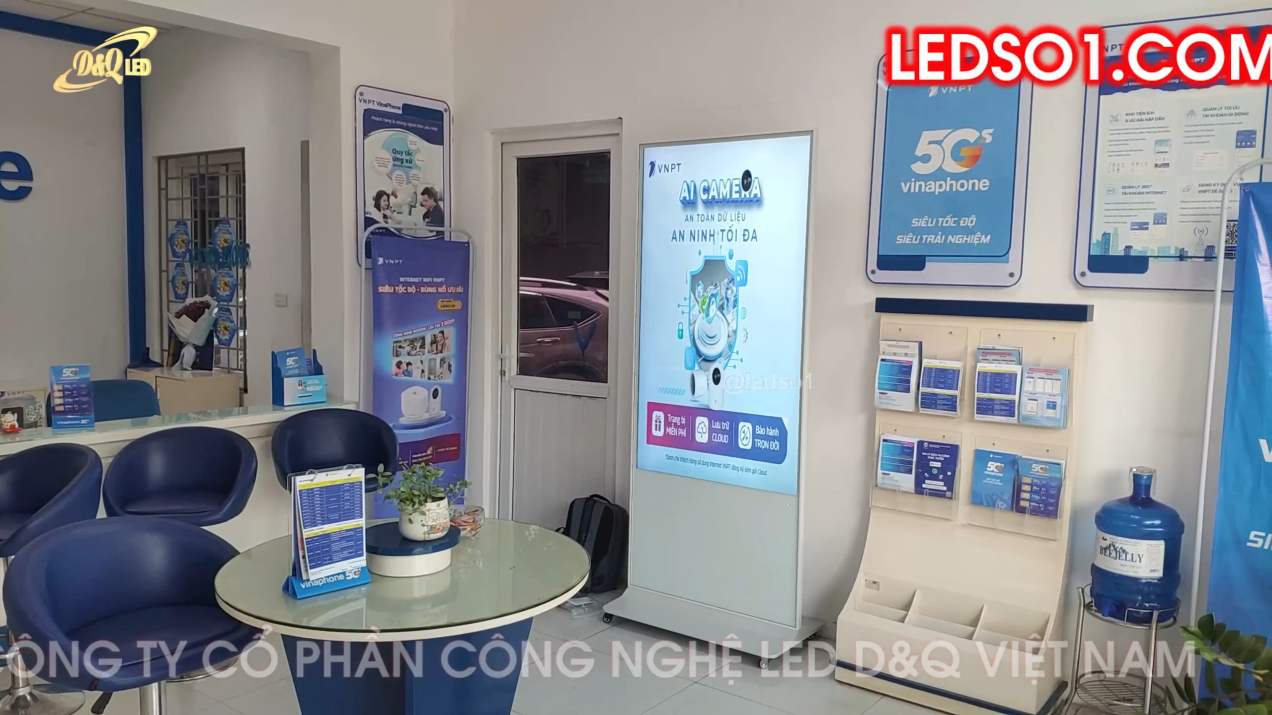 VNPT Sơn Tây, Hà Nội | D&Q trúng thầu và lắp màn hình quảng cáo LCD 55inch-65inch trên Toàn quốc