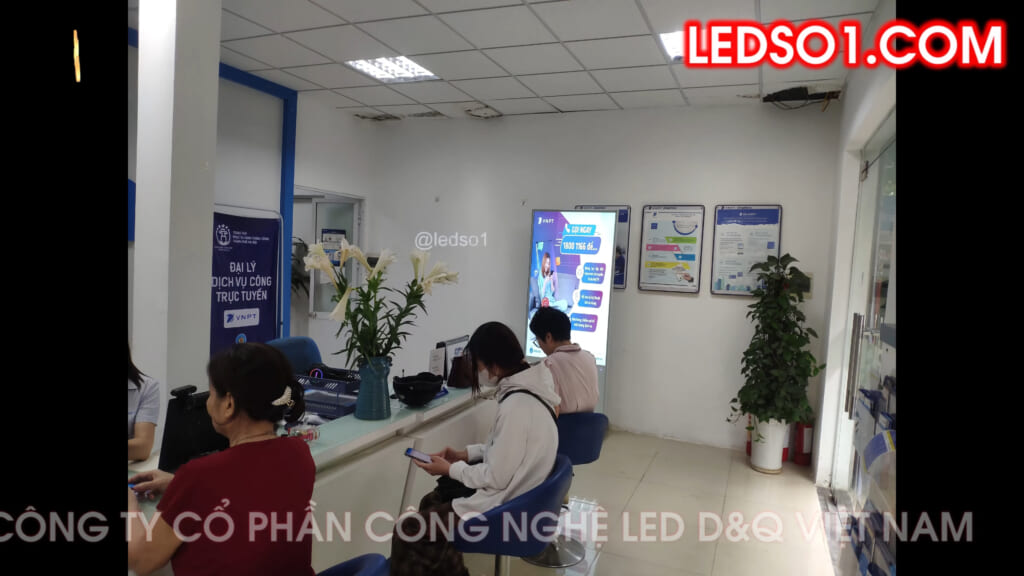 VNPT Nguyễn Chí Thanh, Hà Nội | D&Q trúng thầu và lắp màn hình tương tác LCD 65inch trên Toàn quốc