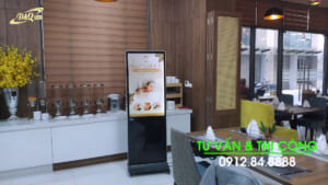 Cty D&Q VietNam cung cấp màn hình quảng cáo LCD 43-55 inch nhà hàng, khách sạn trên toàn quốc.