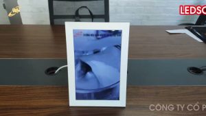 Cty DQ cung cấp và lắp đặt màn hình quảng cáo LCD treo dọc 9-10inch trên Toàn quốc, giá tốt nhất VN