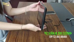 D&Q cung cấp và lắp đặt màn hình quảng cáo LCD treo tường 9-10inch trên Toàn quốc, giá tốt nhất VN