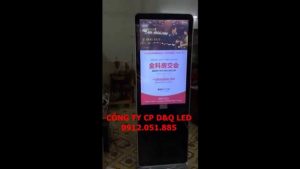 Màn hình quảng cáo LED/LCD chân đứng