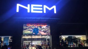 Tòa nhà NEM Tower Nguyễn Văn Cừ, Long Biên, | DQ thi công dự án màn hình LED quảng cáo full color P4